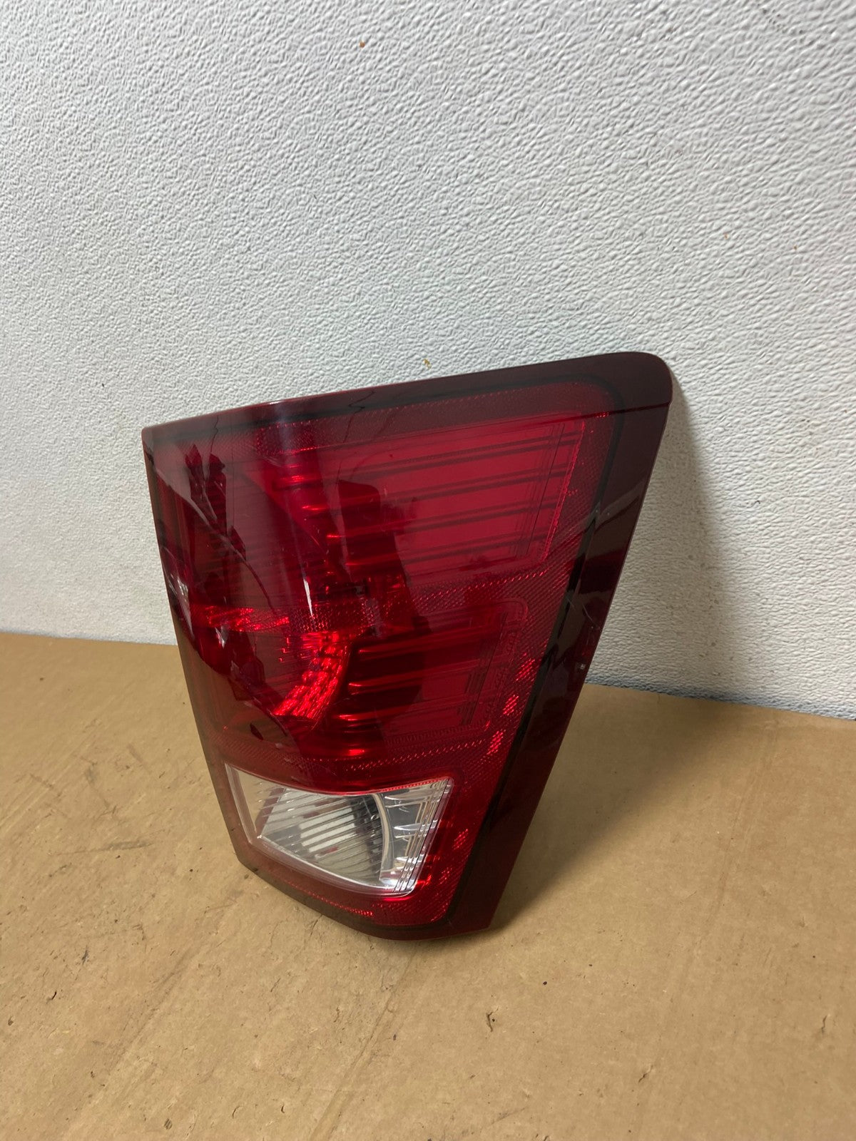 2007 to 2010 Jeep Grand Cherokee Right Passenger Tail Light AC8627 LK1