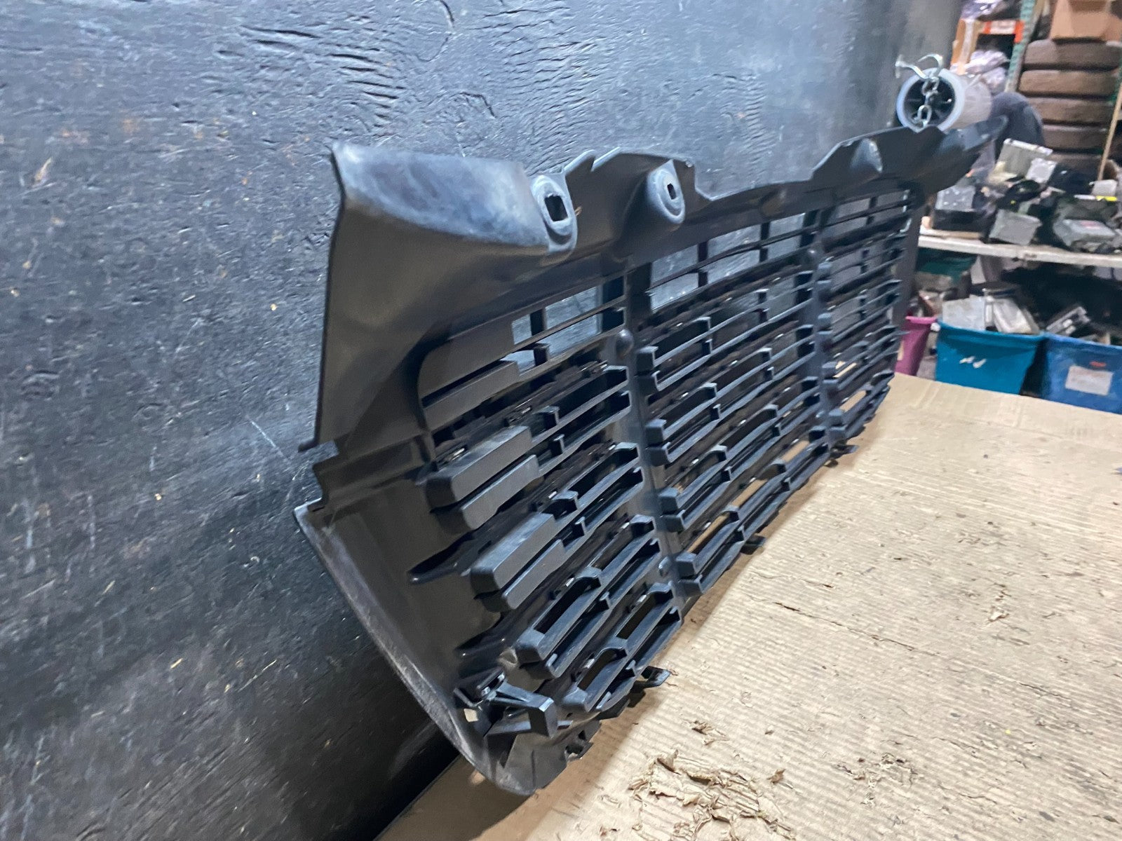 2009 to 2011 Freightliner Sprinter Front Upper Chrome Grill Grille V4342 GD5