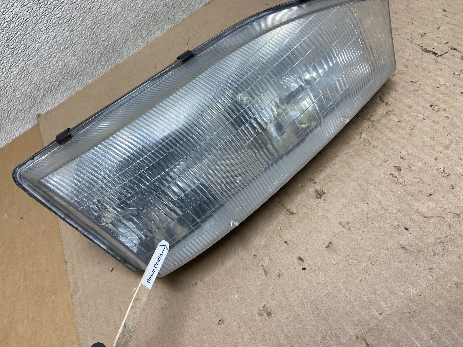 1992 1993 1994 Toyota Camry Right Passenger RH Halogen Headlight OEM Z6196 DW3