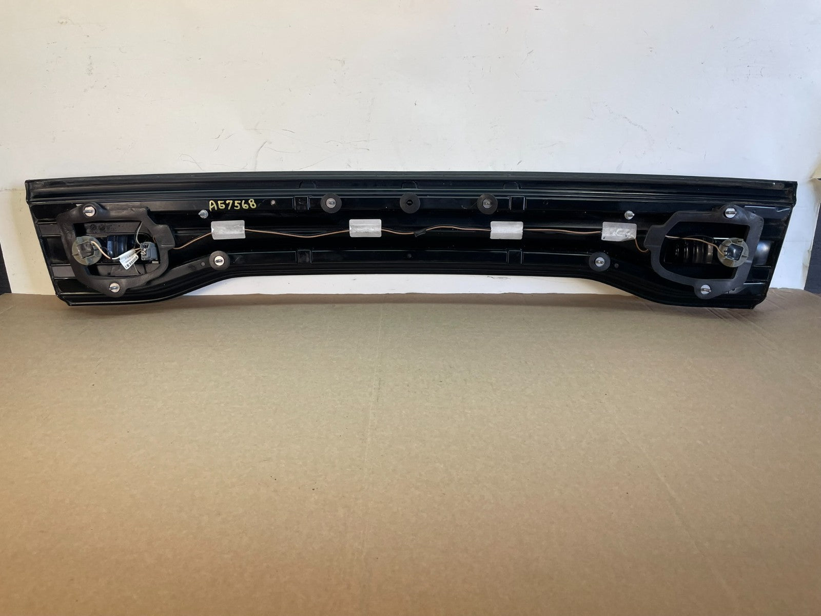 2011 to 2014 Dodge Charger Center Trunk Tail Light Lamp Lid Panel AG7568 DG4