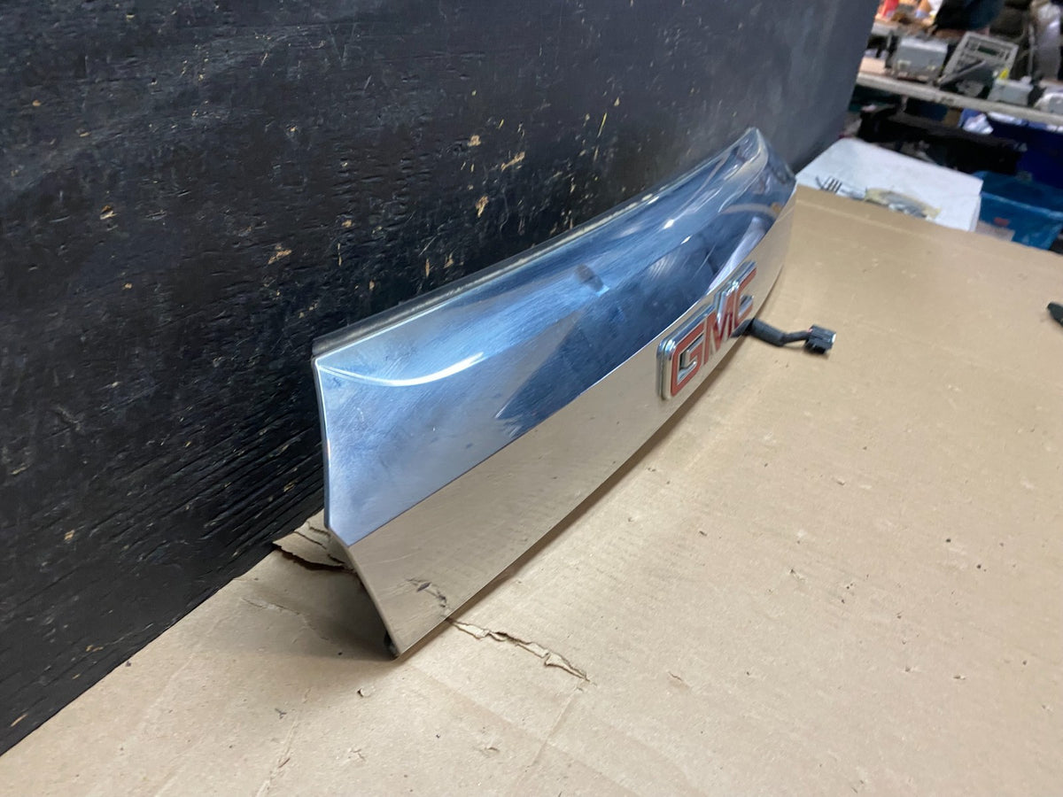 2010-2015 Gmc Terrain Lift Gate Handle Trim Back Up Camera Chrome Panel U0082 DG2