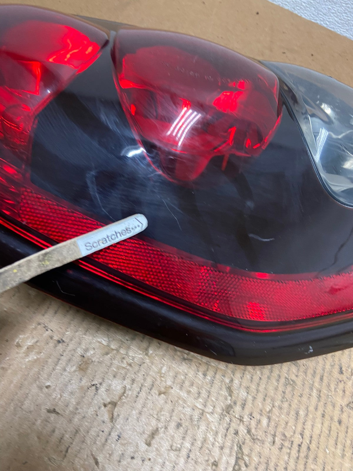 2002 to 2009 Chevrolet Trailblazer Left Driver LH Side Tail Light AE1473 LK3