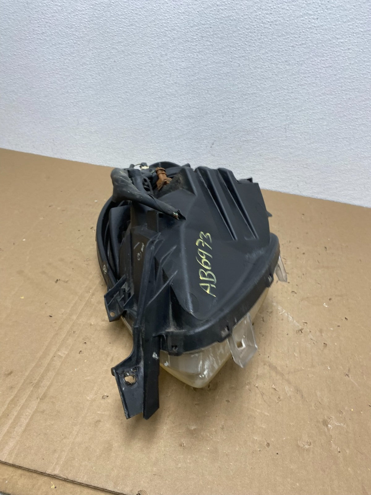 2006-2008 Toyota Yaris Hatchback Right Passenger Halogen Headlight Oem AB6973 DW9