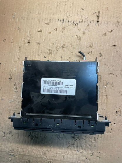 2012 to 2014 Volkswagen Routan Radio CD Player AM/FM AUX  U1571 DG4