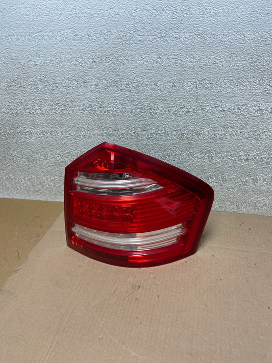 2010 2011 2012 Mercedes GL-Class GL450 Right LED Tail Light OEM AA0258 DW0