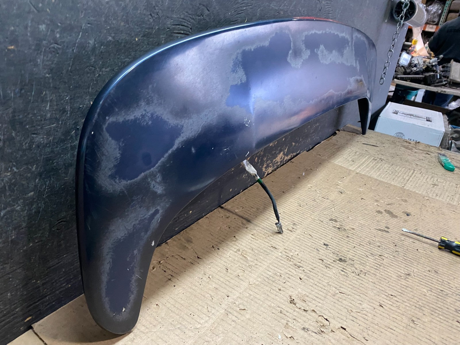 2003 - 2006 Infiniti G35 Rear Trunk LID Deck Spoiler Trim Wing  Oem W6065 DG2