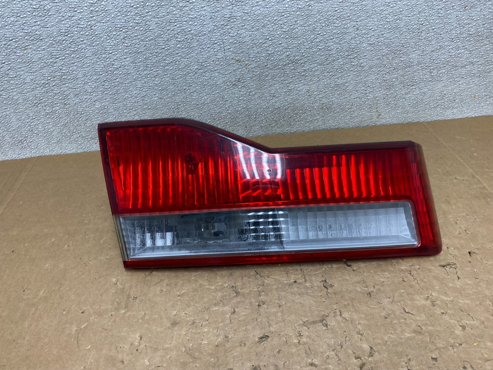 2001 to 2002 Honda Accord Left Driver LH Side Inner Tail Light OEM V5841 DW0