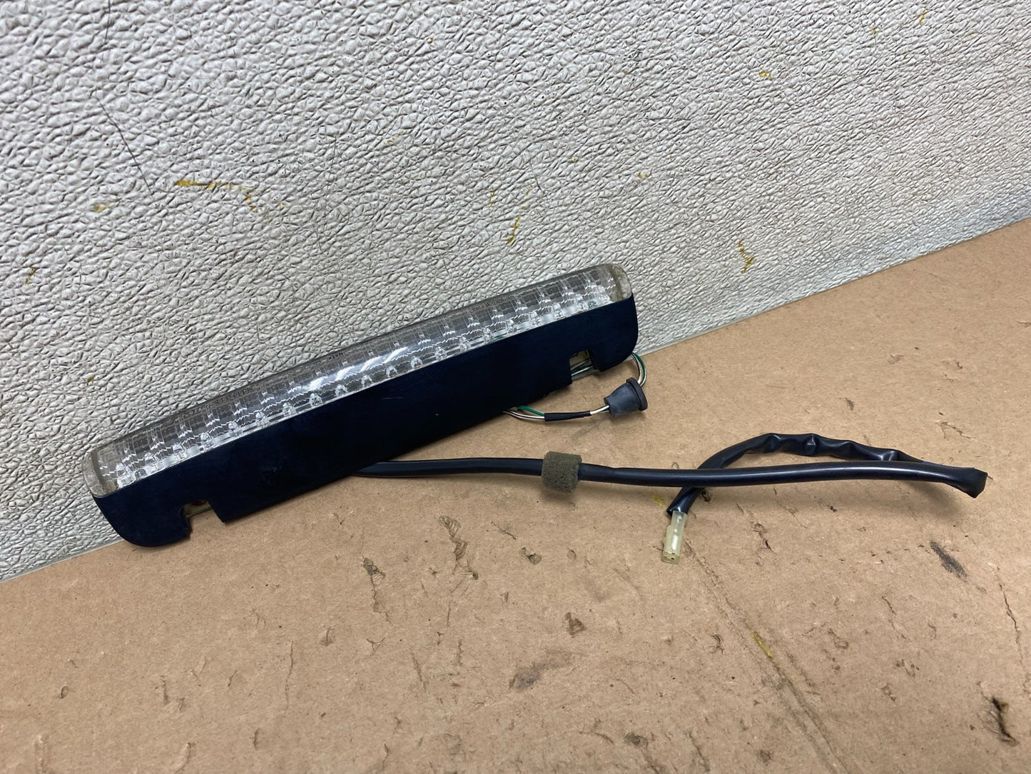 2008-2014 Subaru Tribeca Spoiler 3RD Third Brake Light 84701XA010 S4143 PS3