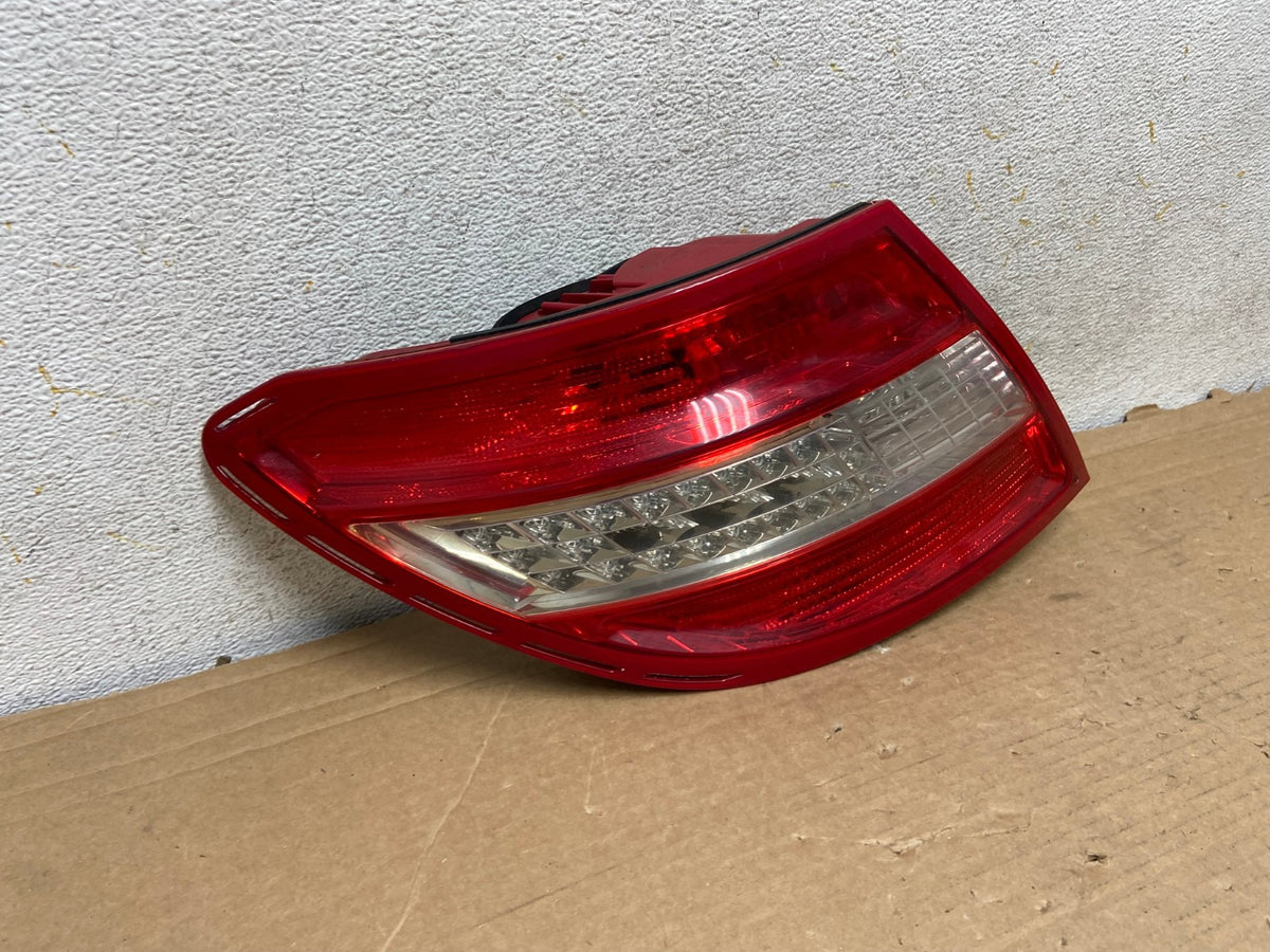 2008 - 2011 Mercedes C-Class Left Driver LH LED Tail Light AH8506 LK1