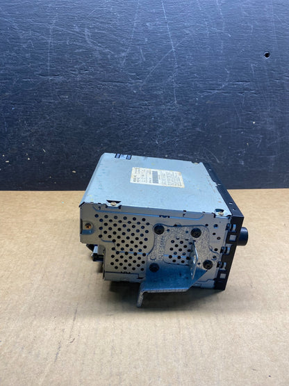 1999 to 2002 Toyota Sienna AM FM Casette Radio Receiver AH4977 DG2