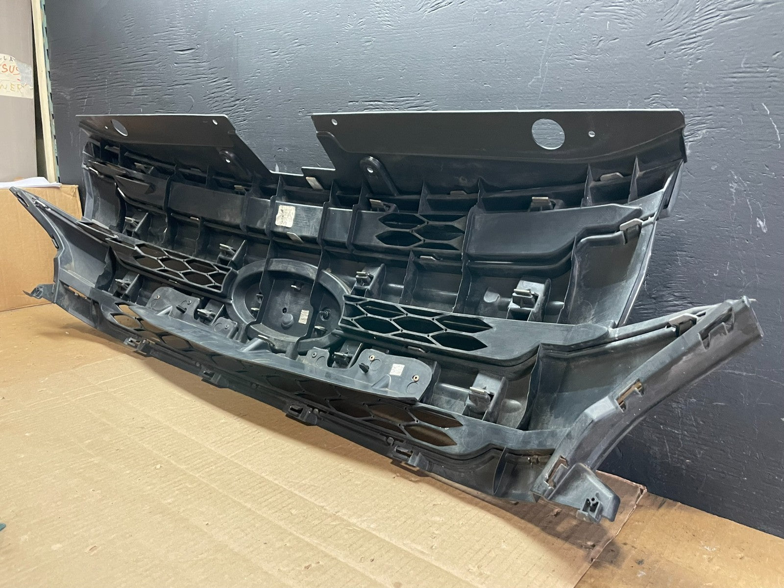 2011 2012 2013 Ford Edge Front Upper Chrome Grille Grill  ab7629 DG7