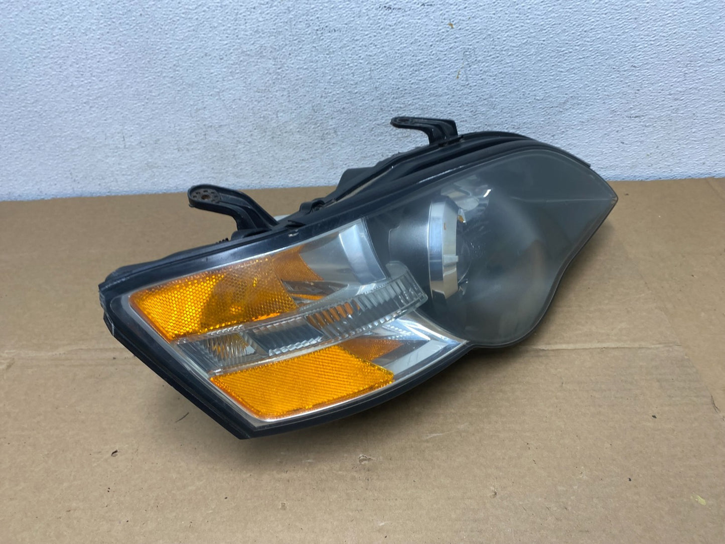 2006 to 2007 Subaru Legacy Right Passenger RH Side Black Headlight AD3787 DW2