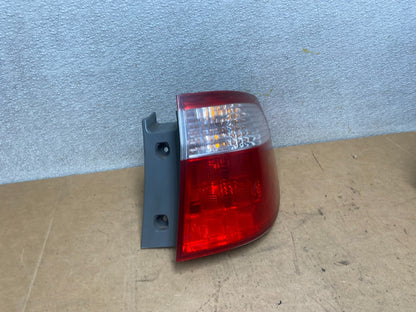 2005 2006 2007 Honda Odyssey Right Passenger RH Side Tail Light Oem X4708 DW2
