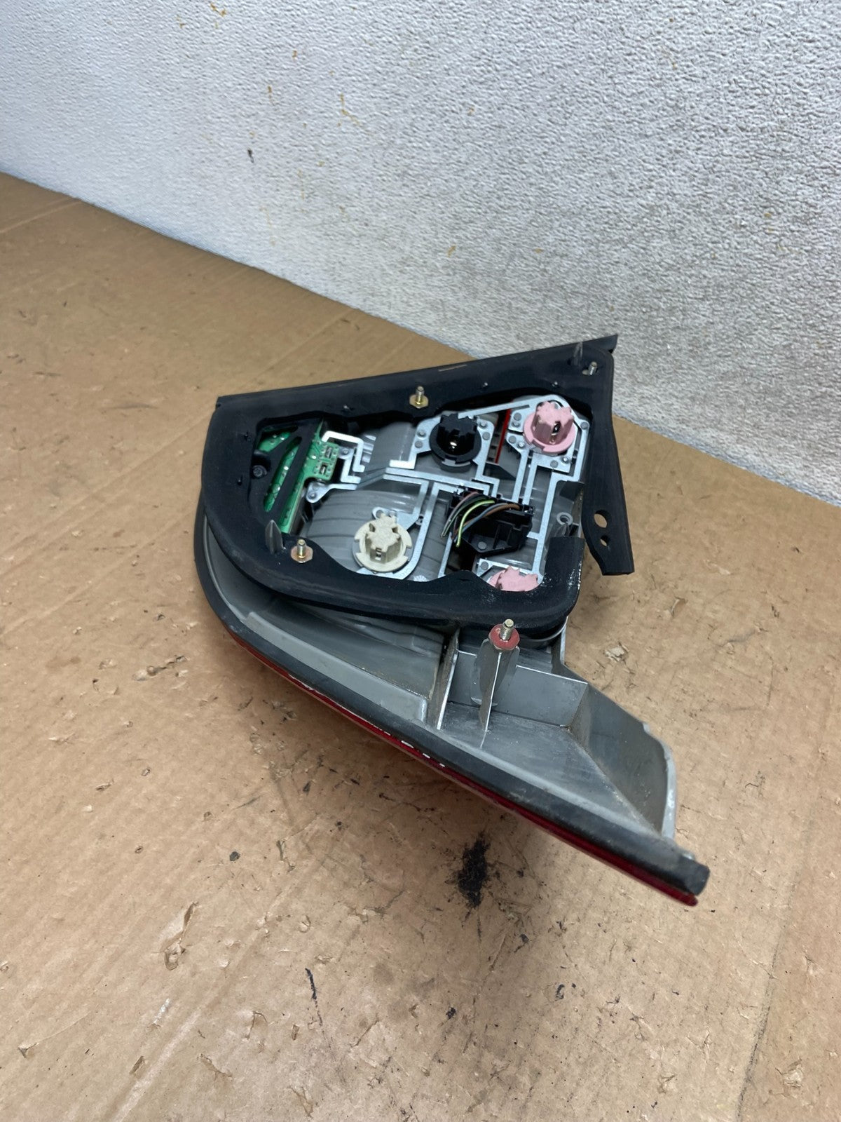 2003 to 2006 Mercedes-Benz S-Class Tail Light Right Passenger Side AI9210 LK4