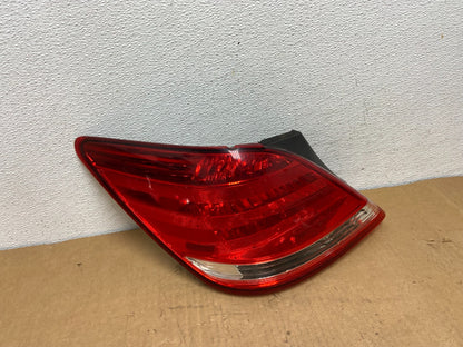 2005-2010 Toyota Avalon Left Driver Lh Side Tail Light AC8510 DW0
