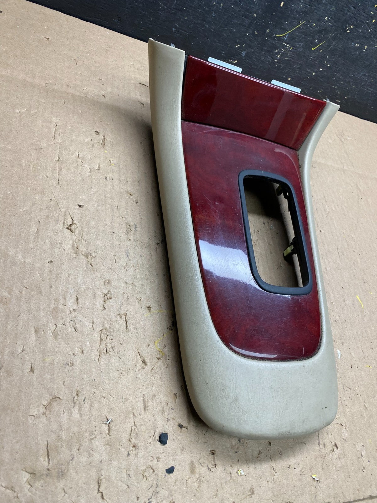 2002 to 2006 Lexus ES300 ES330 Center Console Shifter Bezel Trim T4911 DG1