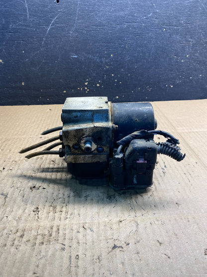 2002 GMC Yukon Denali ABS Anti Lock Brake Pump AB2784 DG3