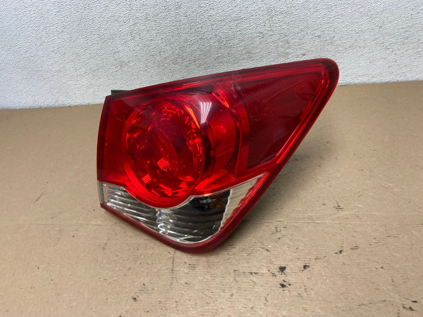 2011 2012 2013 2014 Chevrolet Cruze Right Passinger RH Side Tail Light 4851 LK1