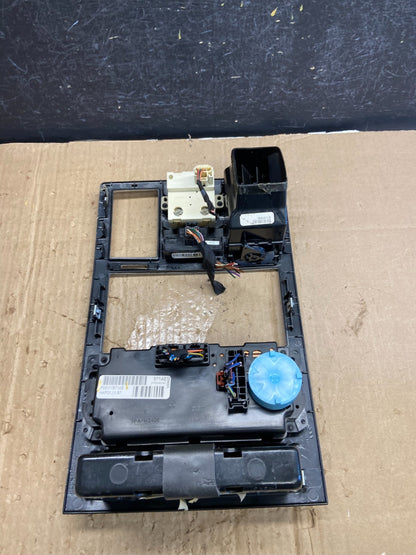 2006 - 2010 Chrysler 300 Dash Climate Temperature Control Radio Bezel AE1955 DG4