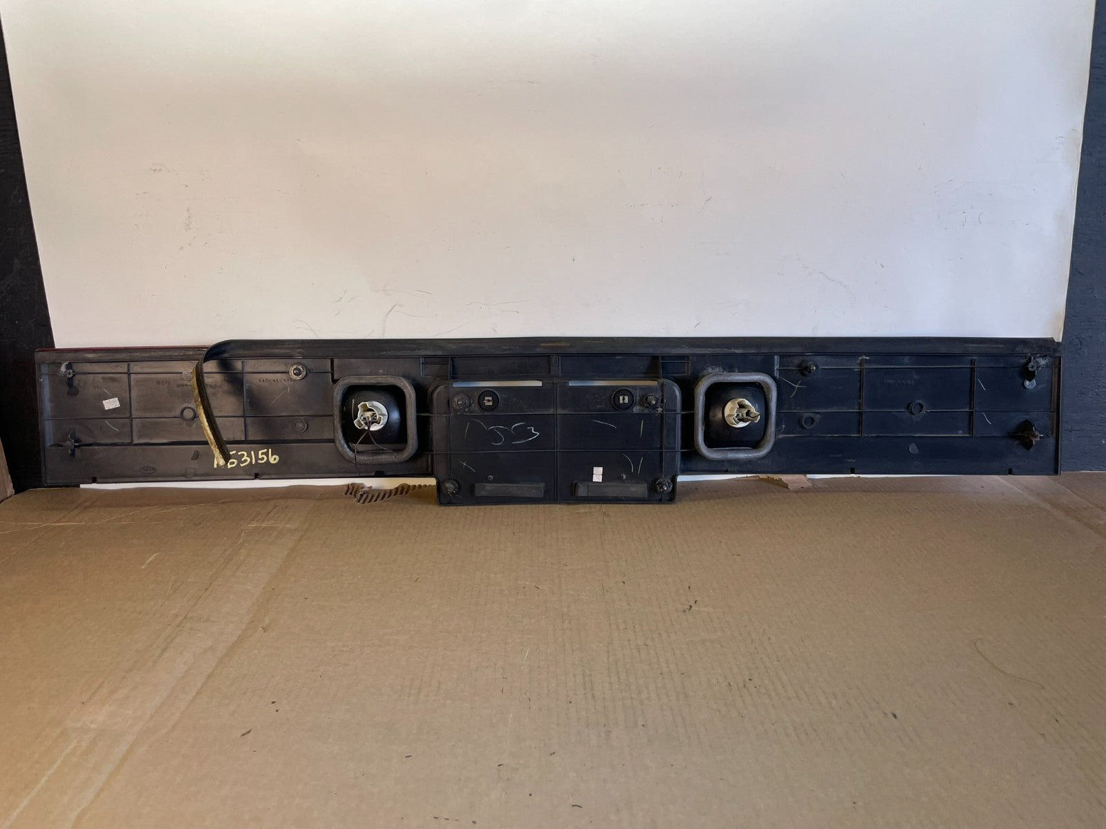1994 Mercury Cougar XR7 Rear Trunk Center Tailgate Tail Light Panel AG3156 DG3