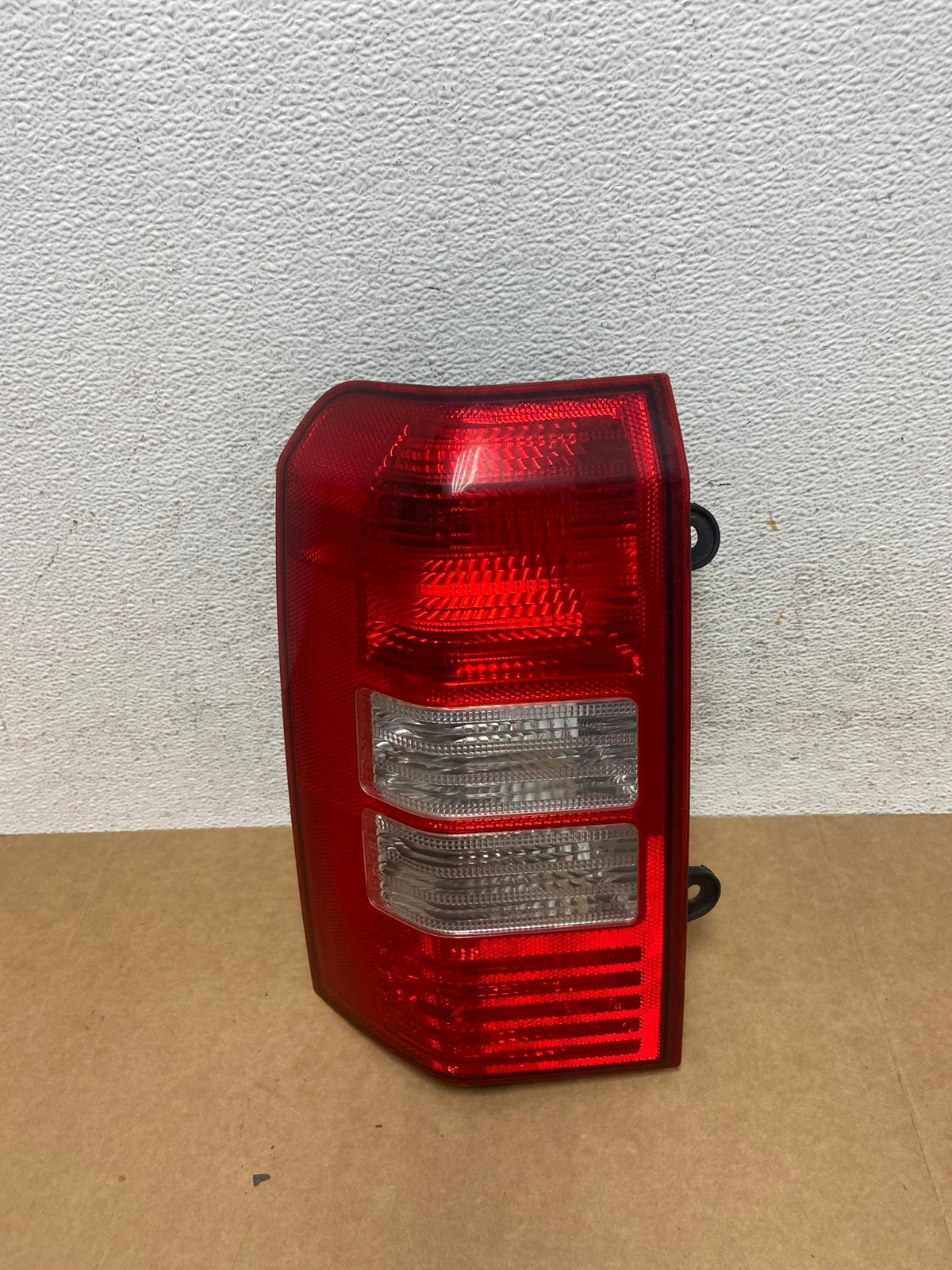 2008 to 2016 Jeep Patriot Left Lh Driver Side Tail Light AE2891 LK0