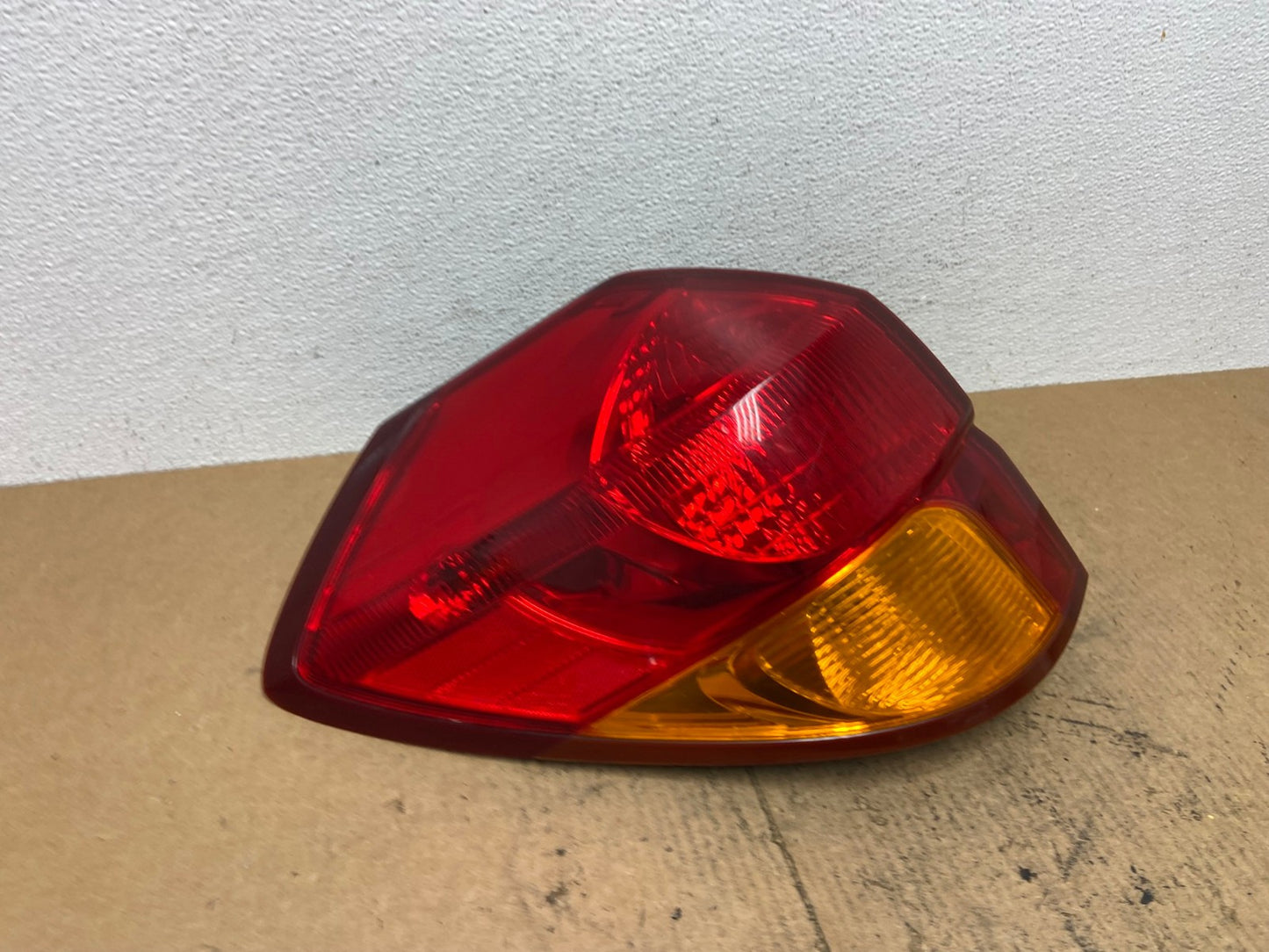 2005 2006 2007 Subaru Outback Left Driver Lh Side Tail Light Oem AC3730 LK2