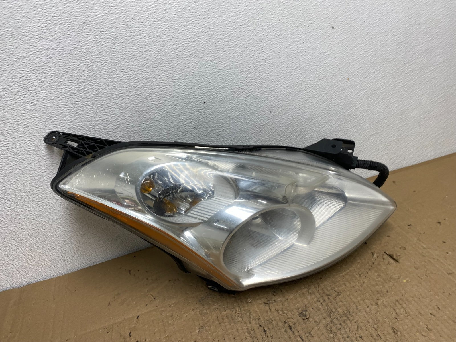 Sedan 2010 2011 2012 Nissan Altima Headlight Right Passenger Rh OEM AC4184 DW2