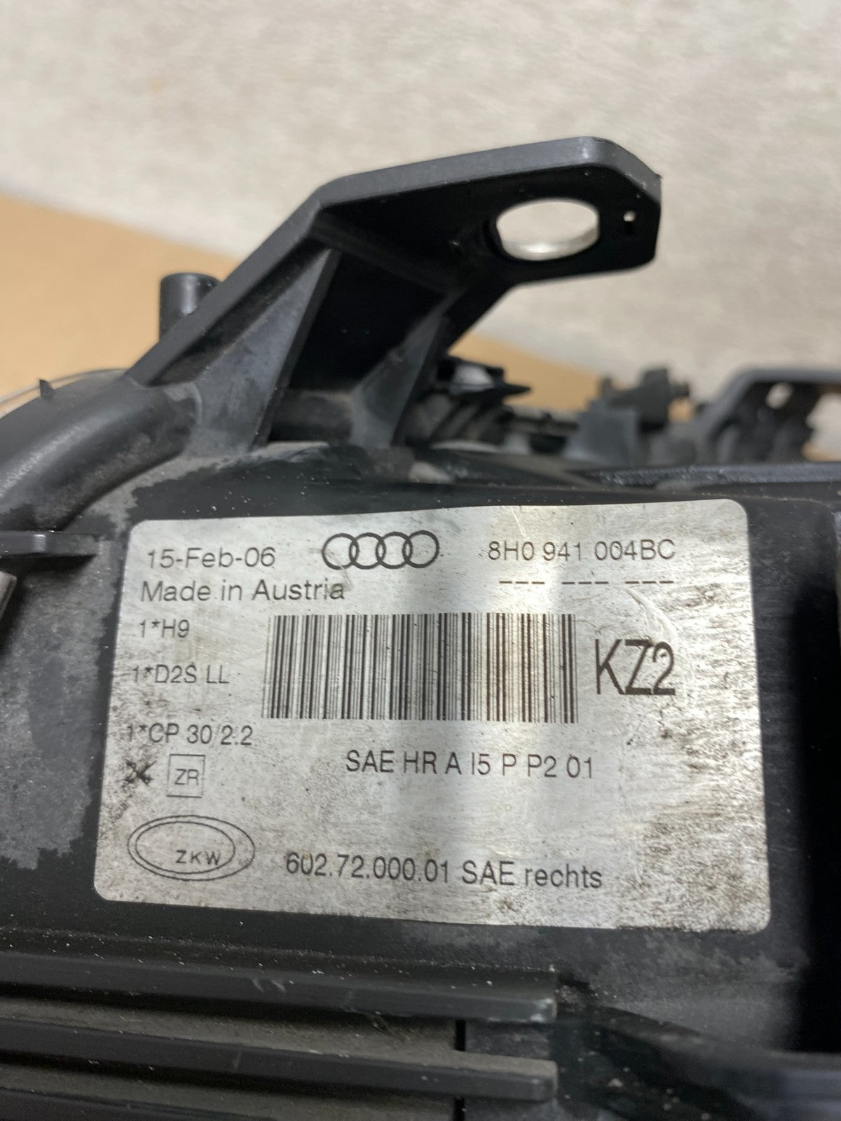 Xenon 2003 to 2006 Audi A4 Convertible Right Passenger RH Headlight AH9530 DW9