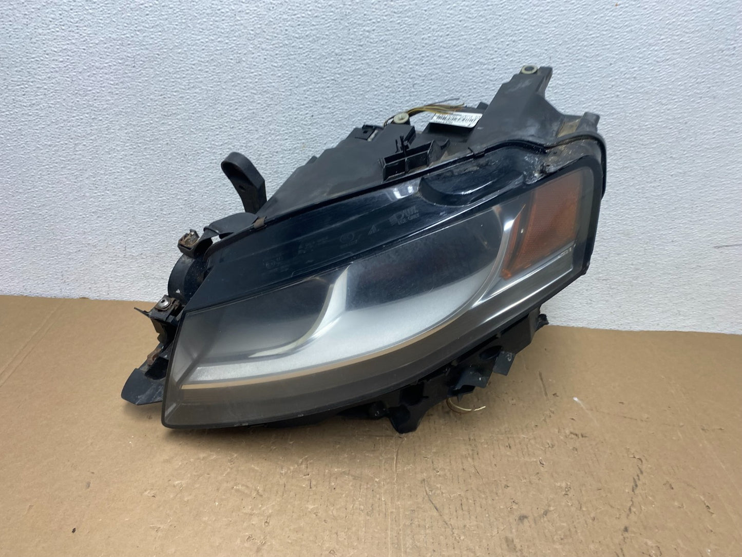 Halogen 2009 to 2012 Audi A4 Left Driver LH Side Headlight AD8089 DW0