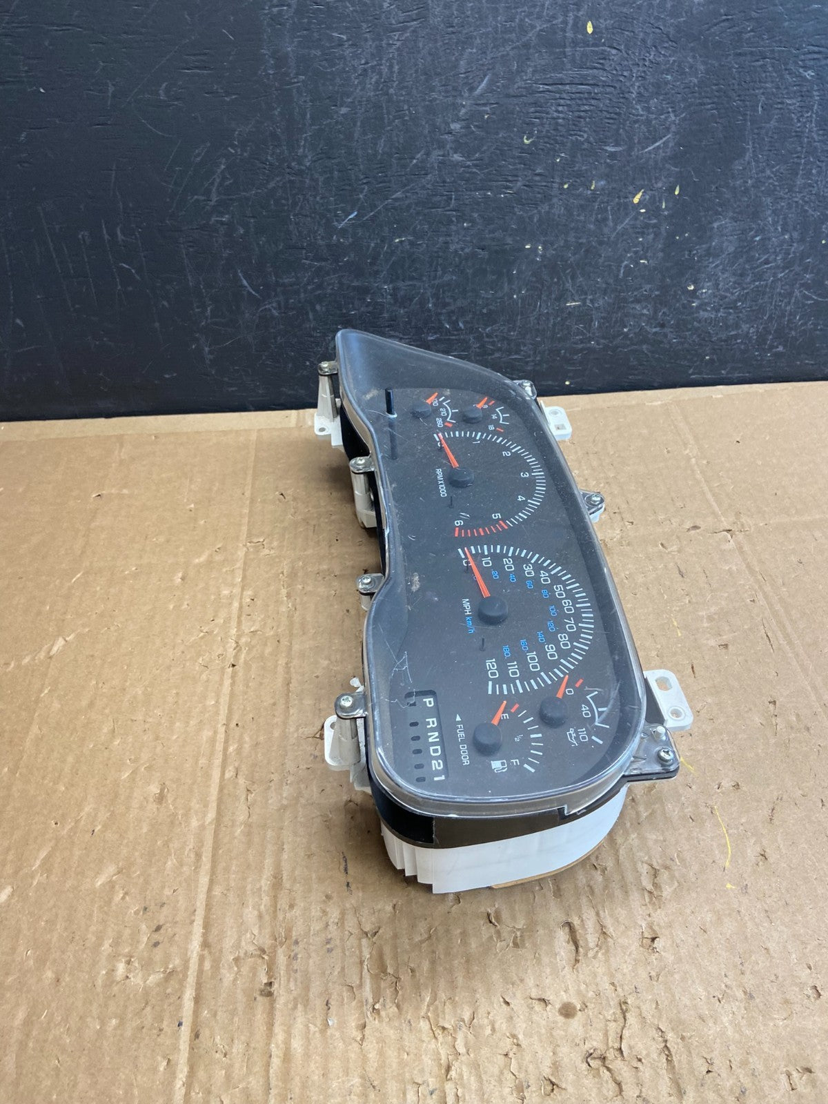 2000-2001 Dodge Ram 1500 Instrument Speedometer Gauge Cluster AD6891 DG2