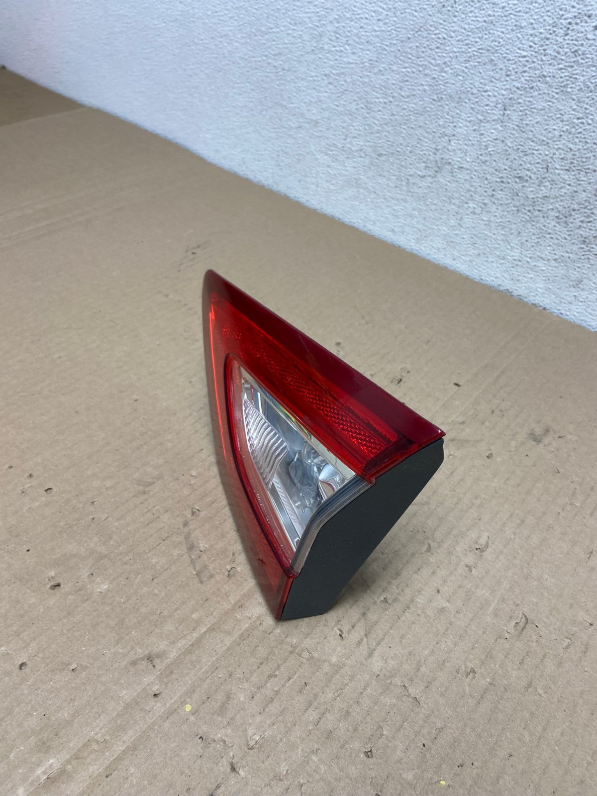 2013 to 2016 Ford Fusion Right Passenger RH Side Tail Light Inner AE9551 LK1