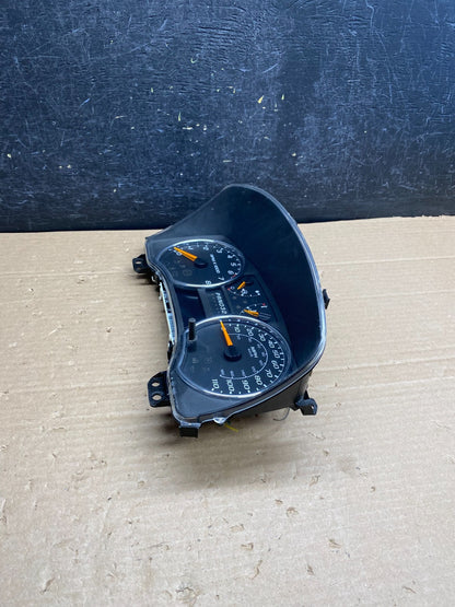 2009 to 2012 GMC Canyon Instrument Cluster Speedometer AG6295 DG2