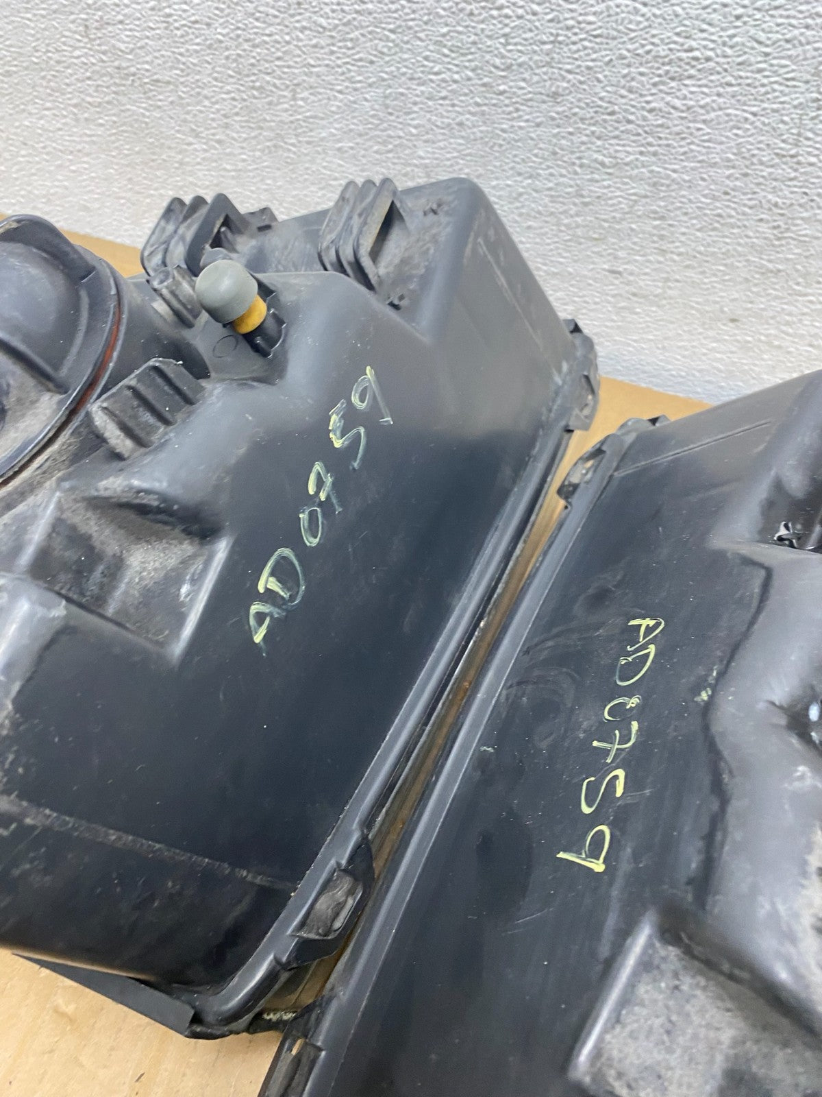 2002-2005 Mercury Mountaineer Left+Right Side Halogen Headlights AD0759 DW12