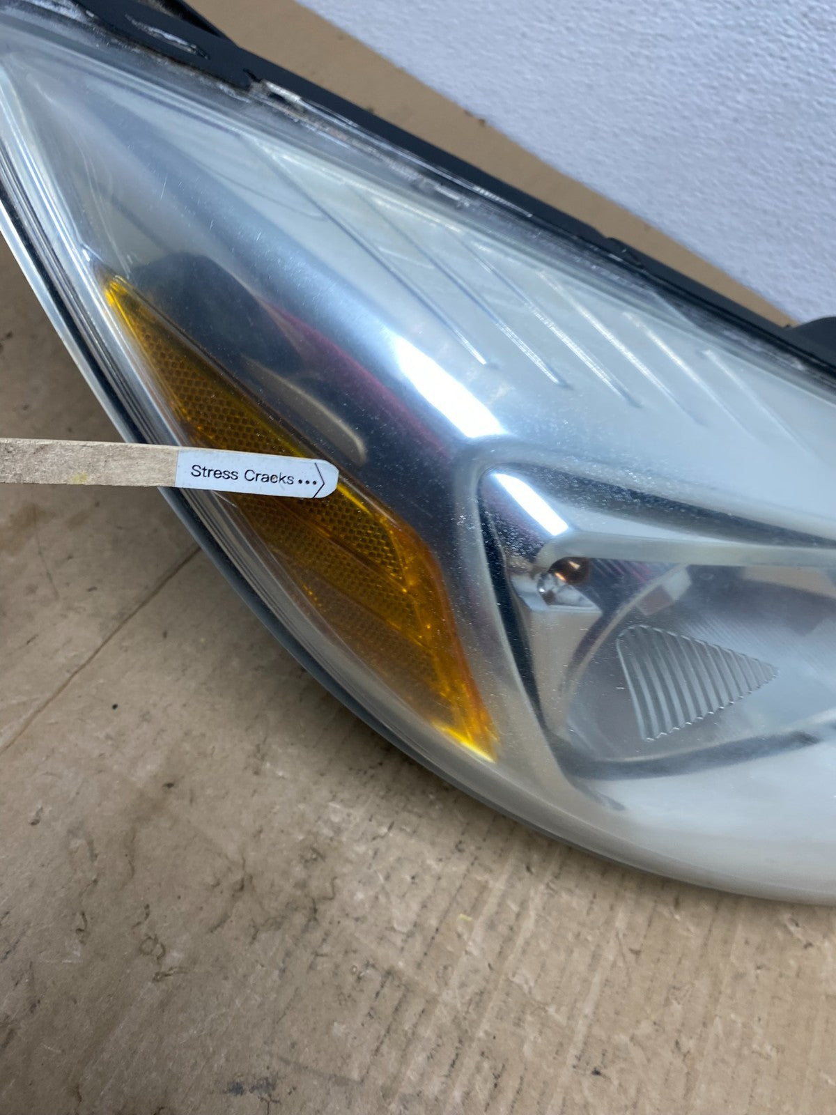 2012 2013 2014 Ford Focus Right Passenger Rh Side Headlight Oem AB8412 DW4