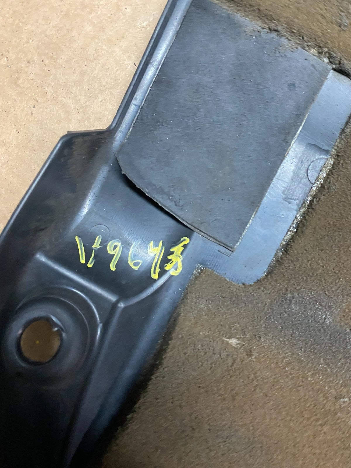 2007 to 2013 Nissan Altima EngineMotor Cover OEM V9645 DG9