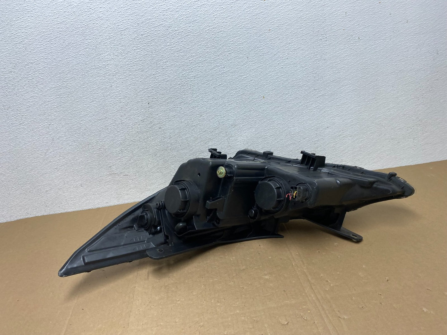 2011 - 2014 Hyundai Sonata Right Passenger Rh Side Headlight Halogen AC5635 DW4