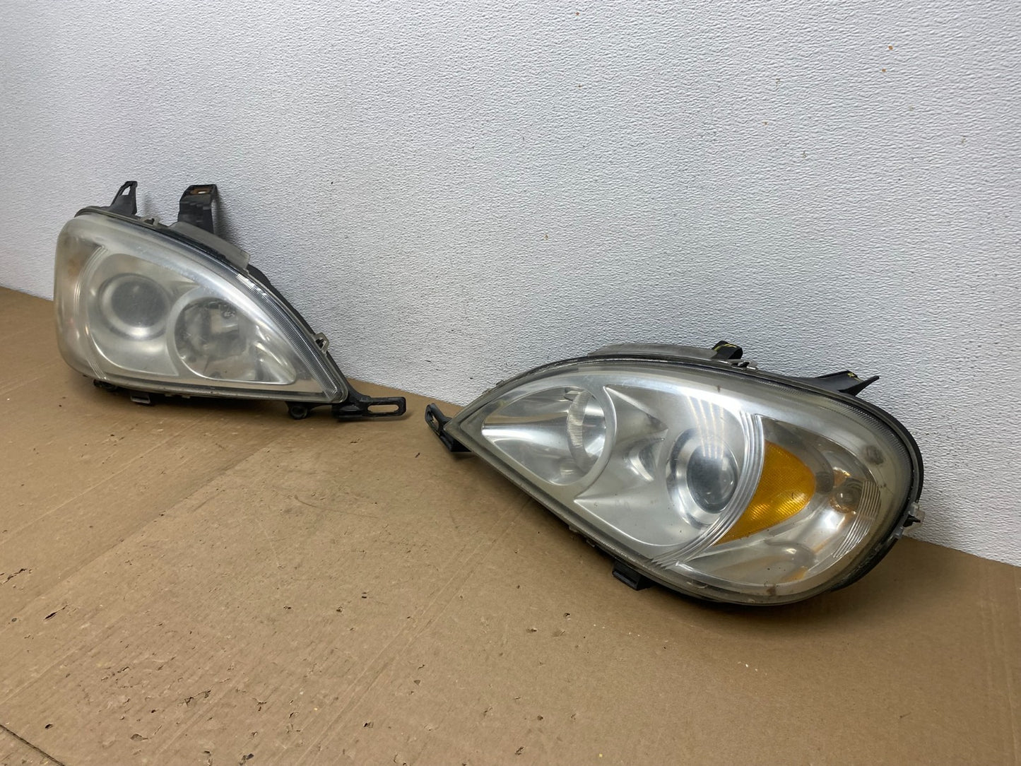 2002 - 2005 Mercedes ML ML350 ML500 Left+Right Side Halogen Headlights AC5785 DW1