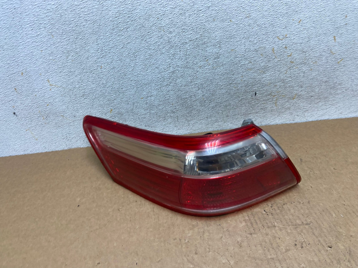 2007 2008 2009 Toyota Camry Left Driver LH Side Tail Light AI3425 LK0