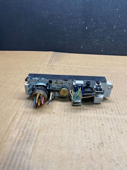 2001 - 2007 GMC Chevrolet Express 1500 Climate Control A/C N2871 DG4