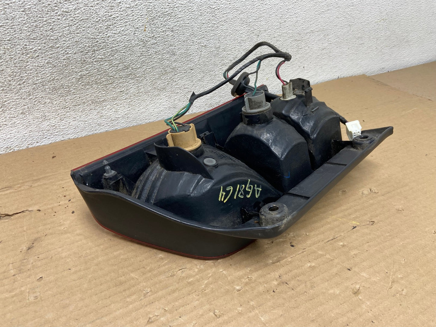 2005 to 2012 Nissan Pathfinder Tail light Left Driver Lh Side AG8164 LK5