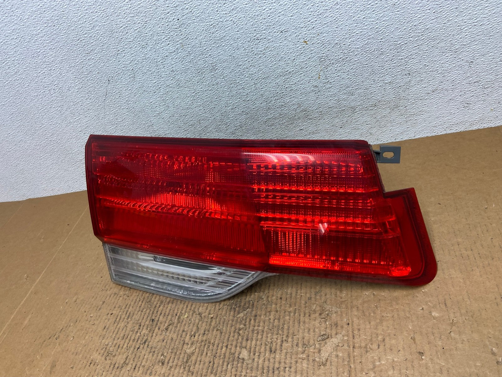 2008 to 2010 Honda Odyssey Left Driver LH Side Tail Light Inner AE1561 LK1