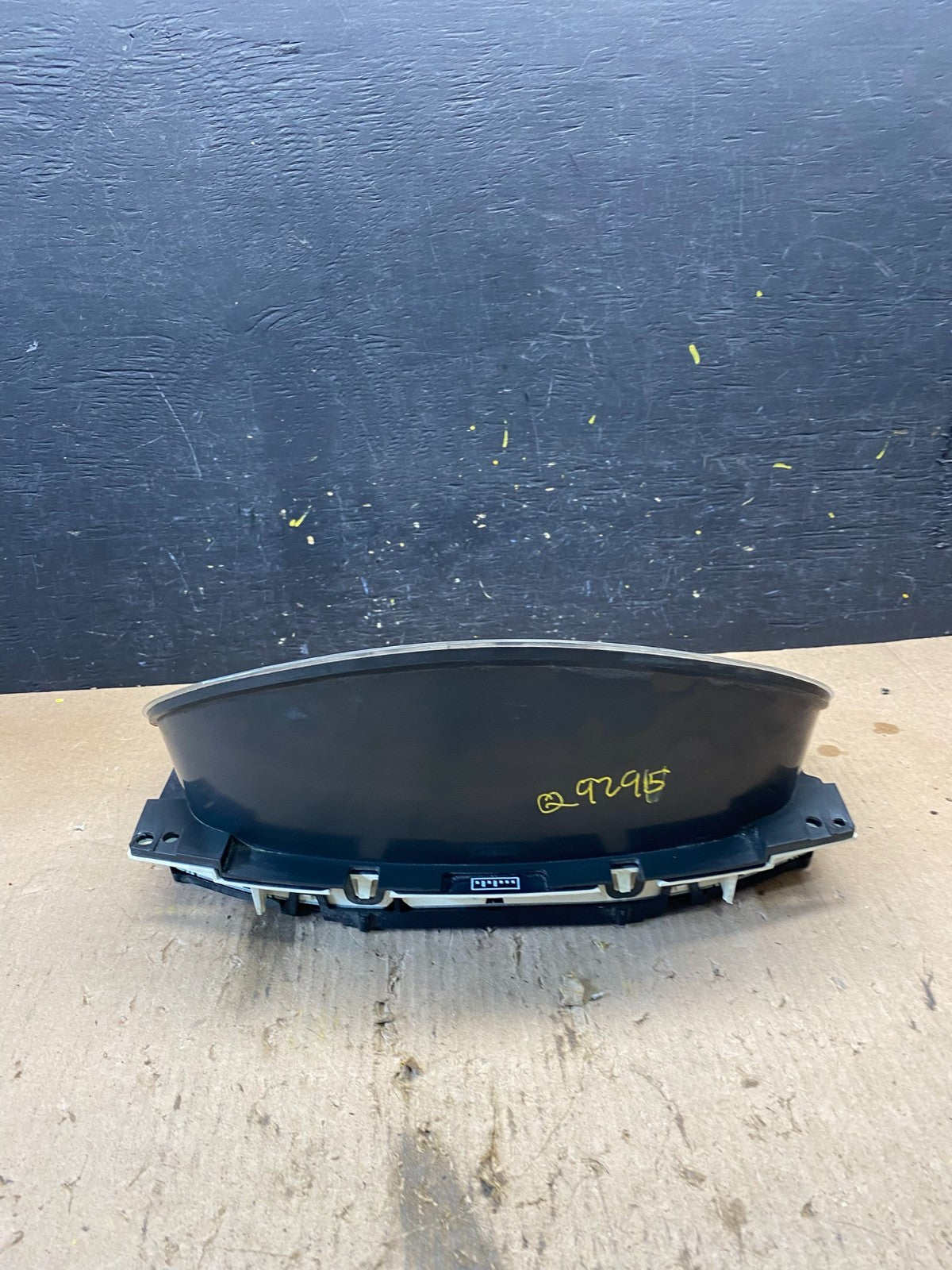 2003 to 2007 Chevrolet Express Speedometer Cluster Gauge OEM  q9295 DG3