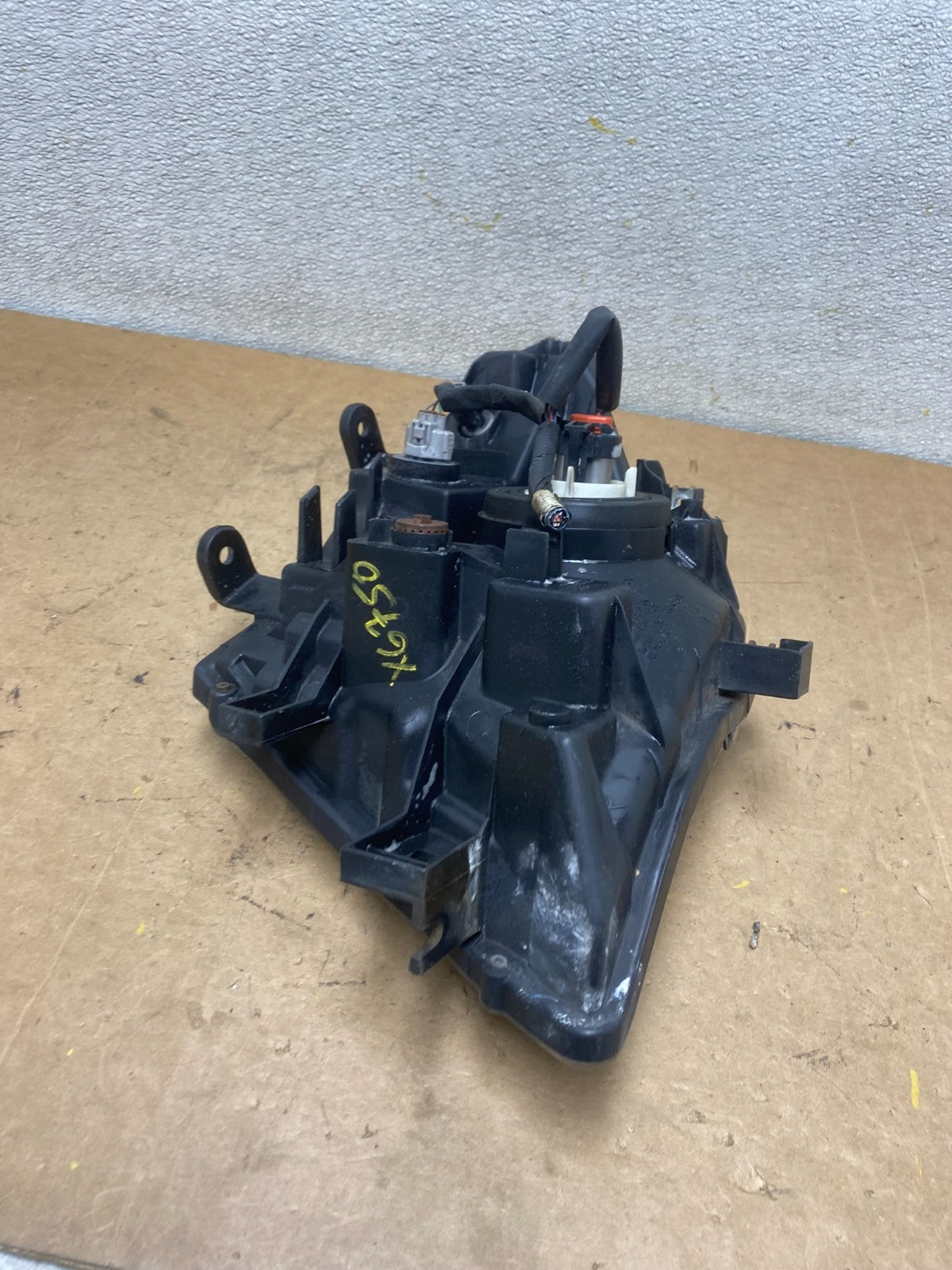 2005 to 2007 Nissan Pathfinder Halogen Headlight Right Passenger Oem X6750 DW8