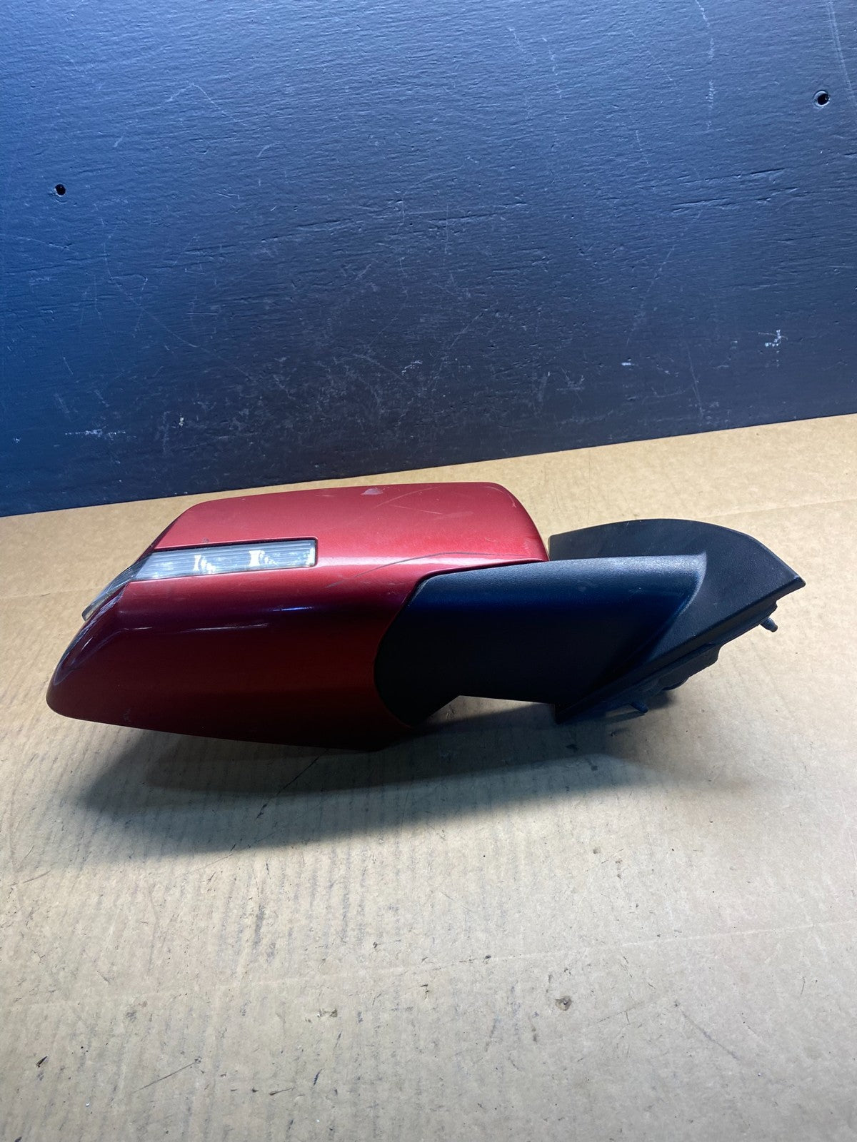 2009 to 2017 GMC Acadia Right Passenger Door Mirror AC2851 DW3