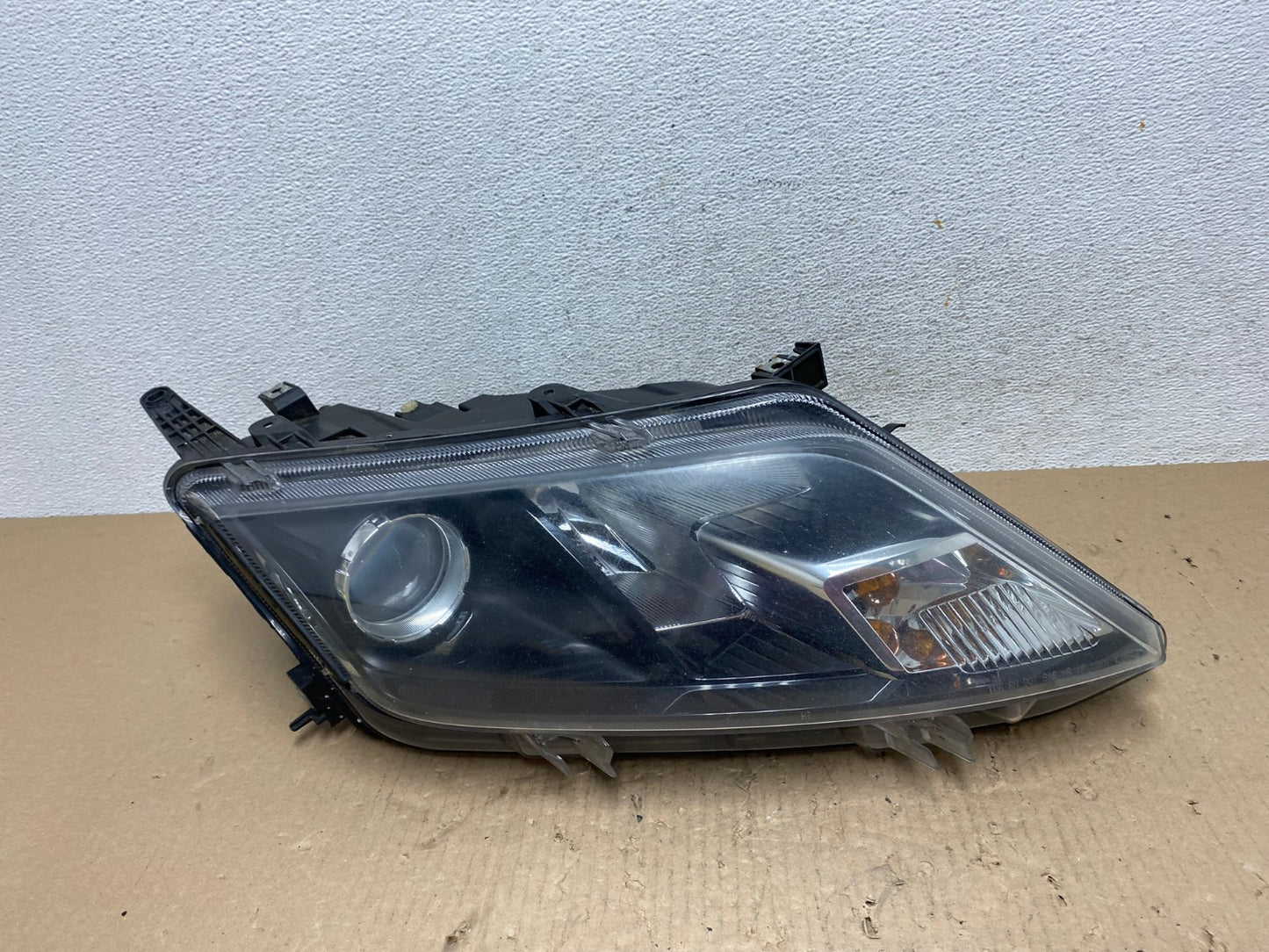 2010 2011 2012 Ford Fusion Right Passenger RH Headlight Halogen AE8818 LK0