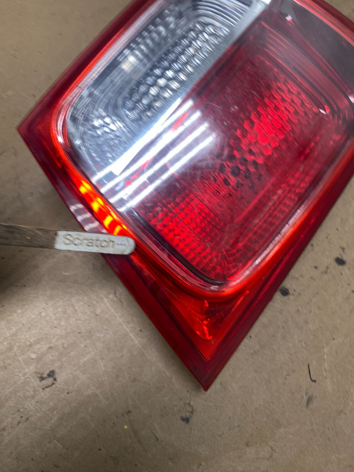 2013-2016 Chevrolet Malibu Right Passenger Rh Inner Tail Light Oem S0776 DW4