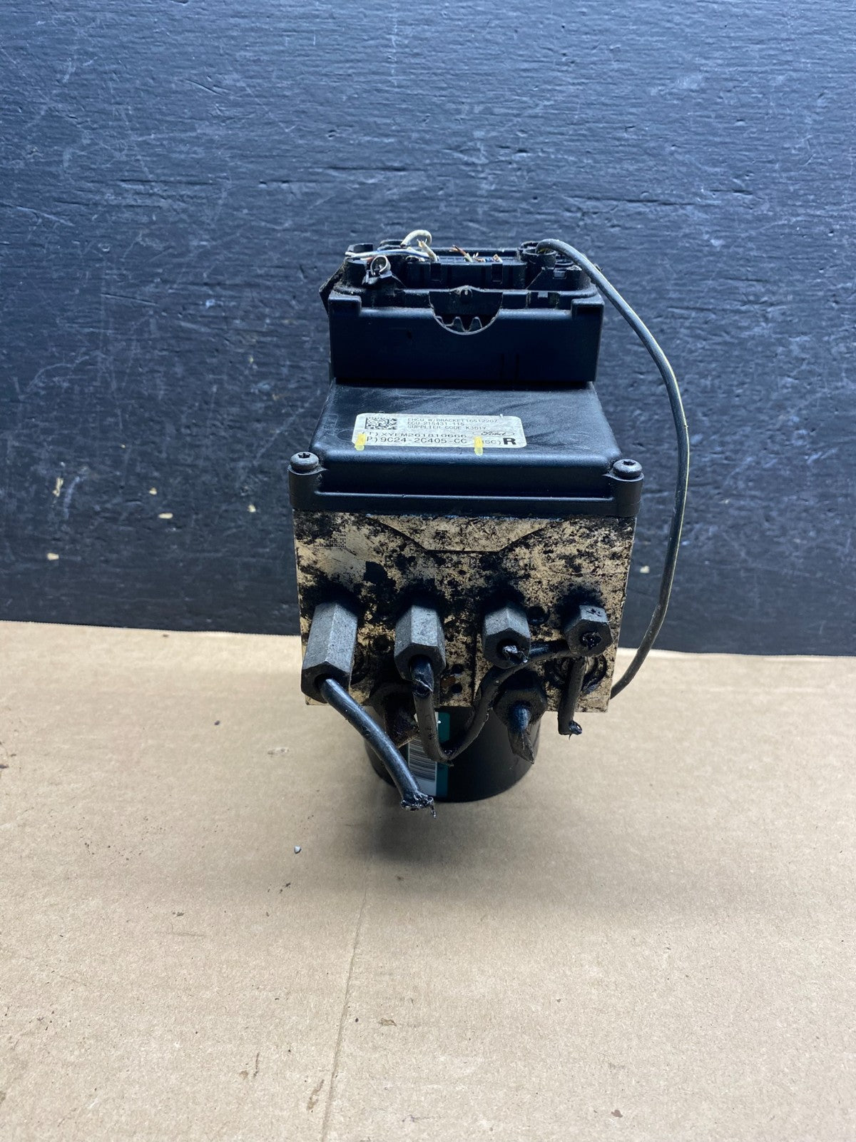 2009 Ford E-150 E150 E250 E350 ABS Anti-Lock Brake Pump Module AE9989 DG1