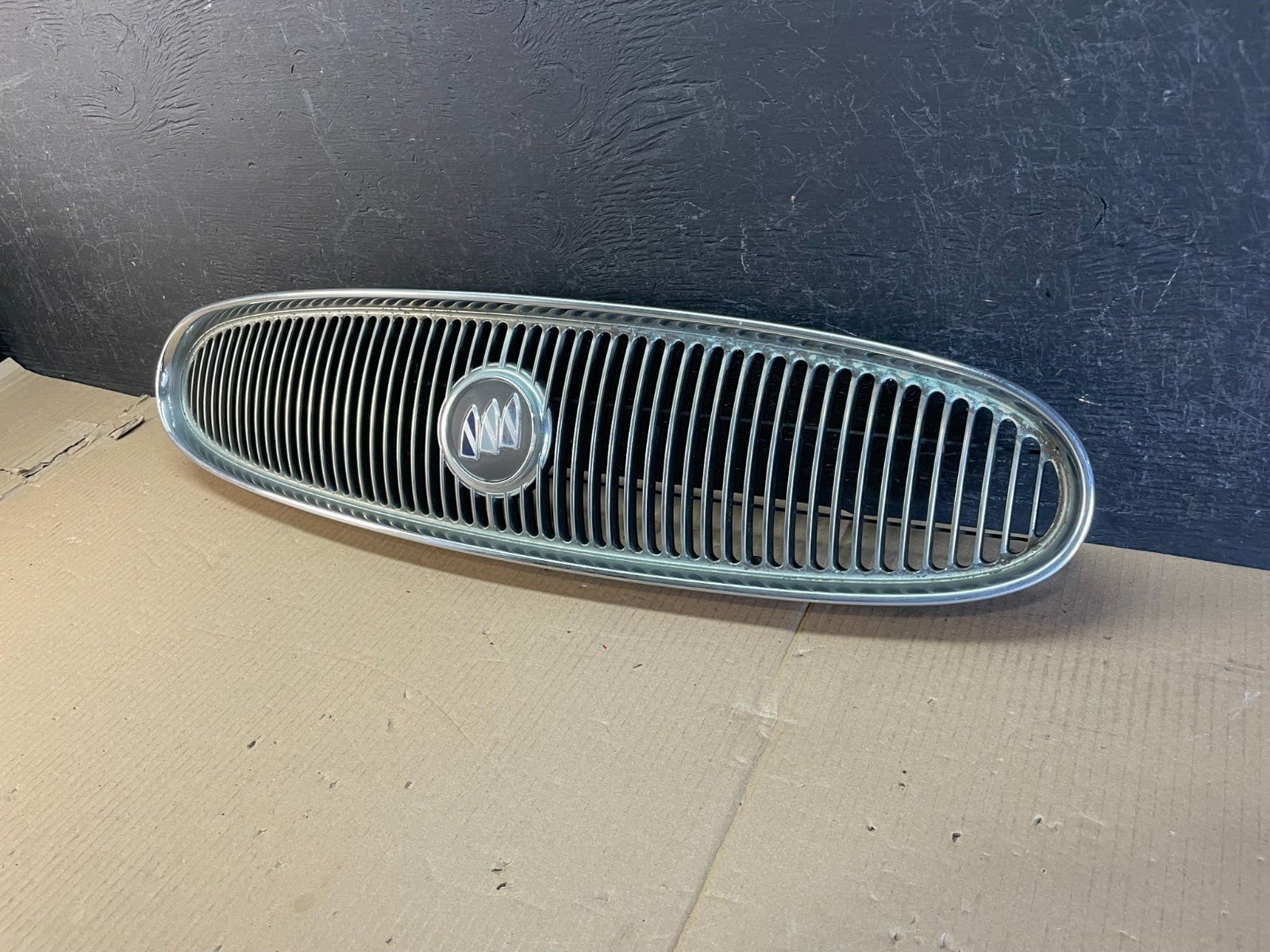 2000 to 2005 Buick Lesabre Front Chrome Upper Grill Grille AE3589 DG1