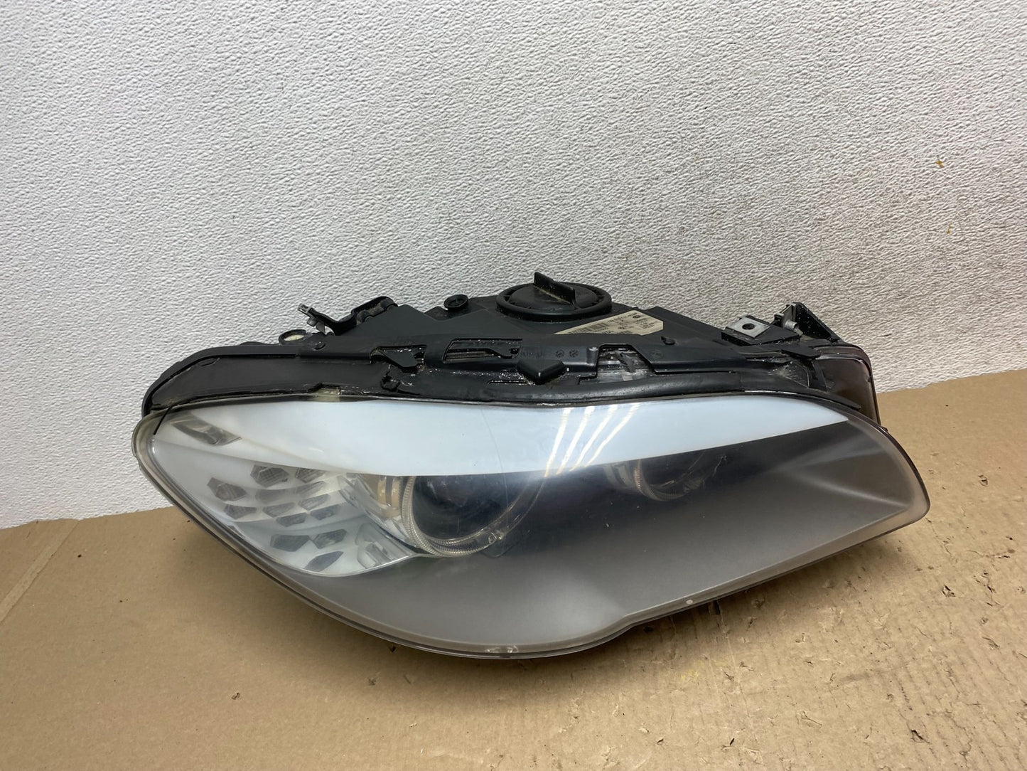 2011-2013 BMW 5 Series F10 Right Passenger Xenon HID AFS Headlight AG7000 DW0