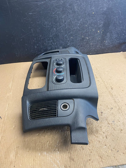 2002 to 2005 Dodge Ram Radio Climate Control Dash Air Vent Bezel Trim AF1522 DG1